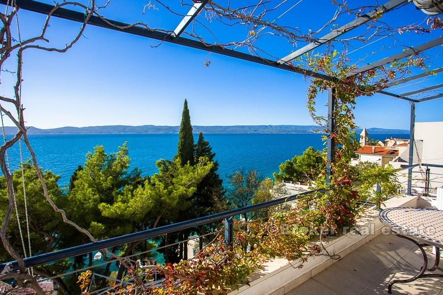 Moderne Villa mit Meerblick, zu verkaufen