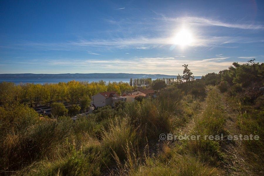 Zemljište s pogledom na more, na prodaju