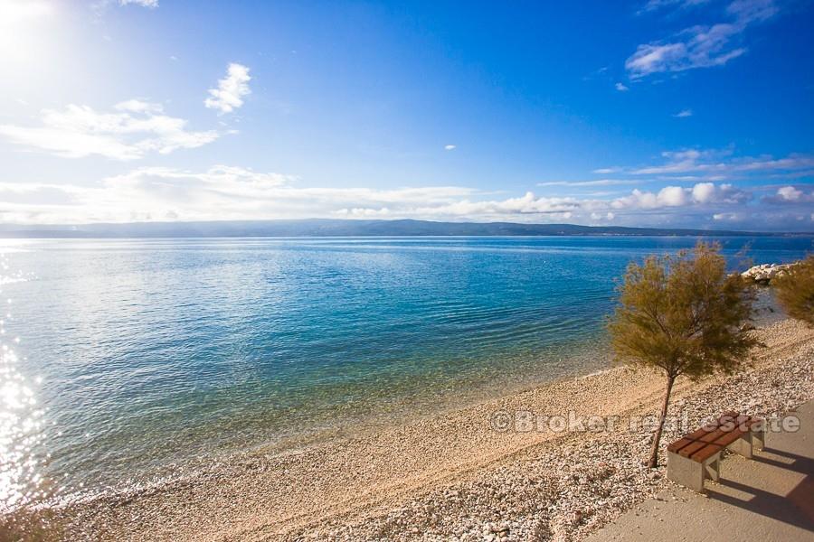 Building plot by the beach, for sale