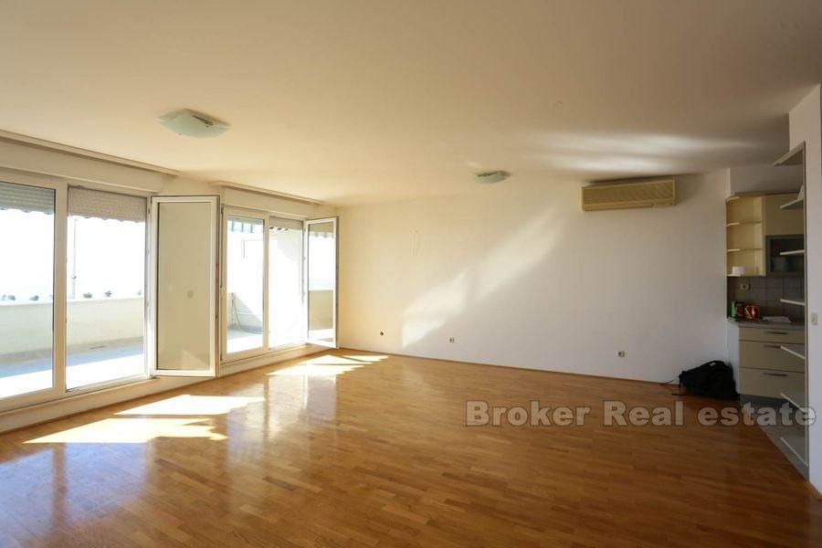 Znjan, dvoupokojový apartmán u moře