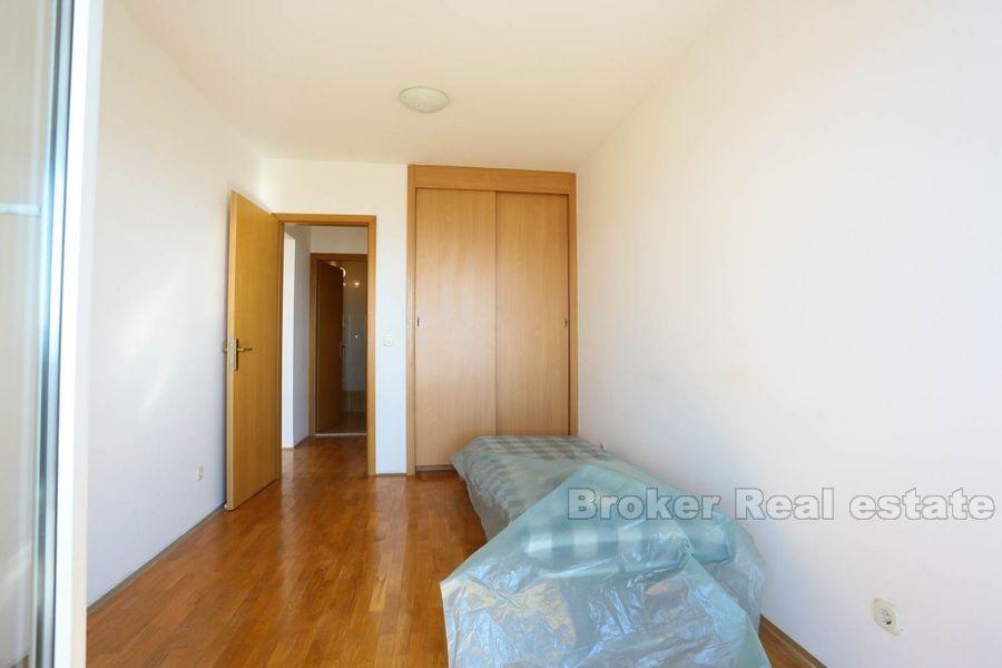 Znjan, two bedrooms apartment by the sea