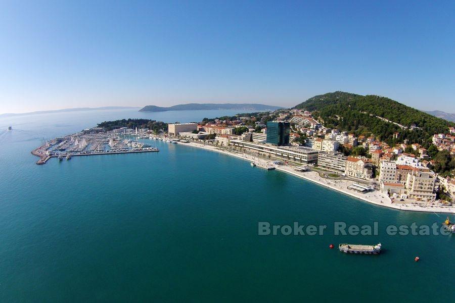 Construction land near the Riva