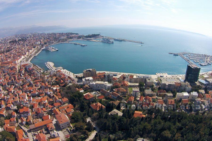 Construction land near the Riva