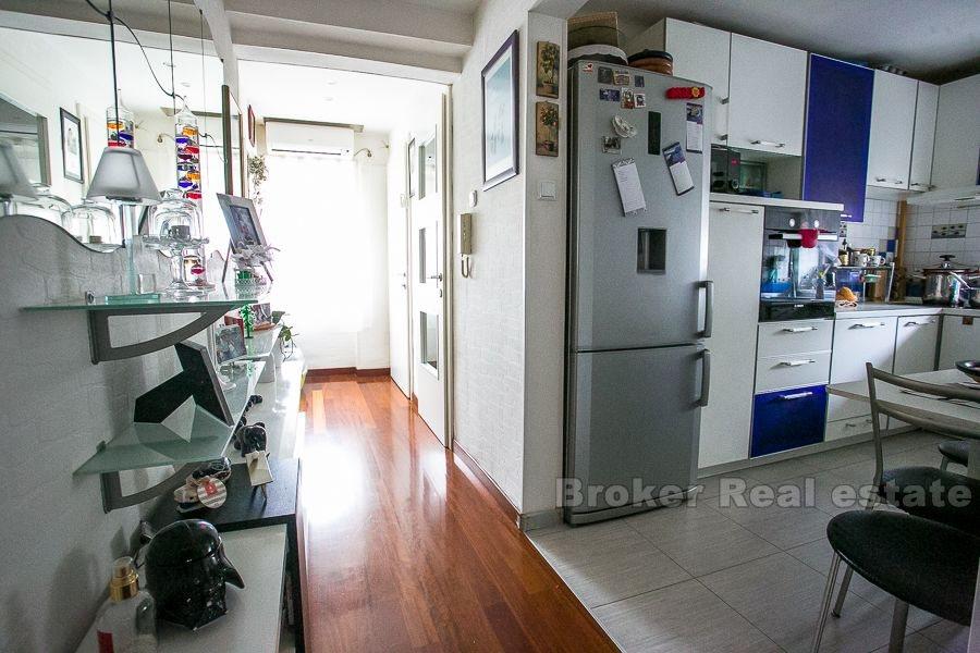 Centre, bel appartement au coeur du palais de Dioclétien