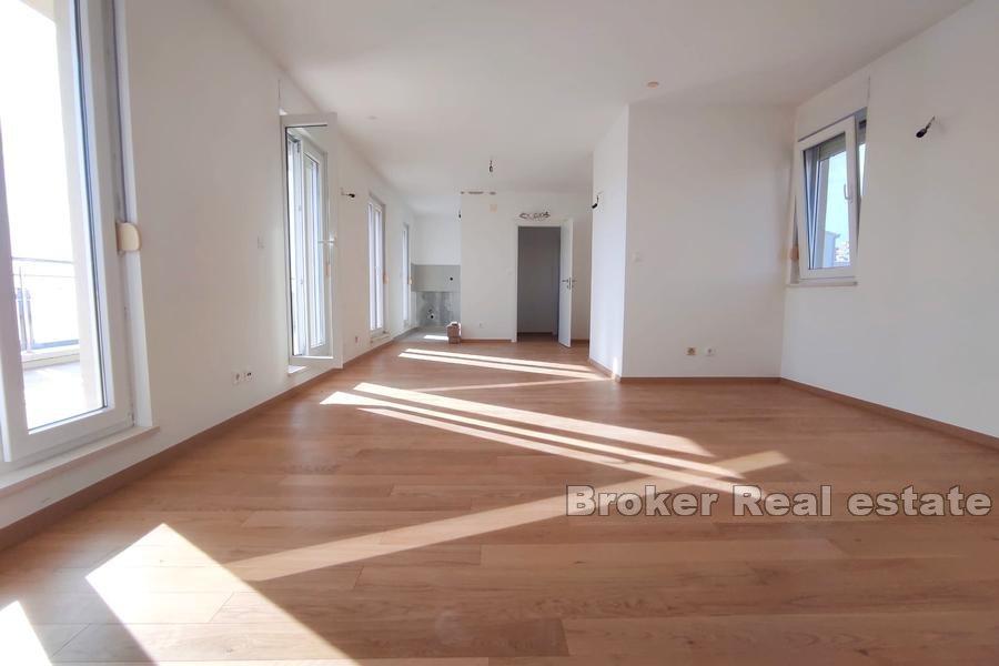 Dwupiętrowy penthouse nowo wybudowany, sprzedaż