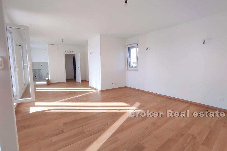 Dwupiętrowy penthouse nowo wybudowany, sprzedaż