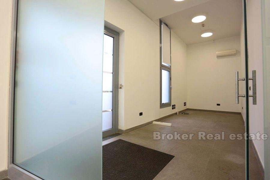 Sukoisan, obchodní prostory v atraktivní lokalitě