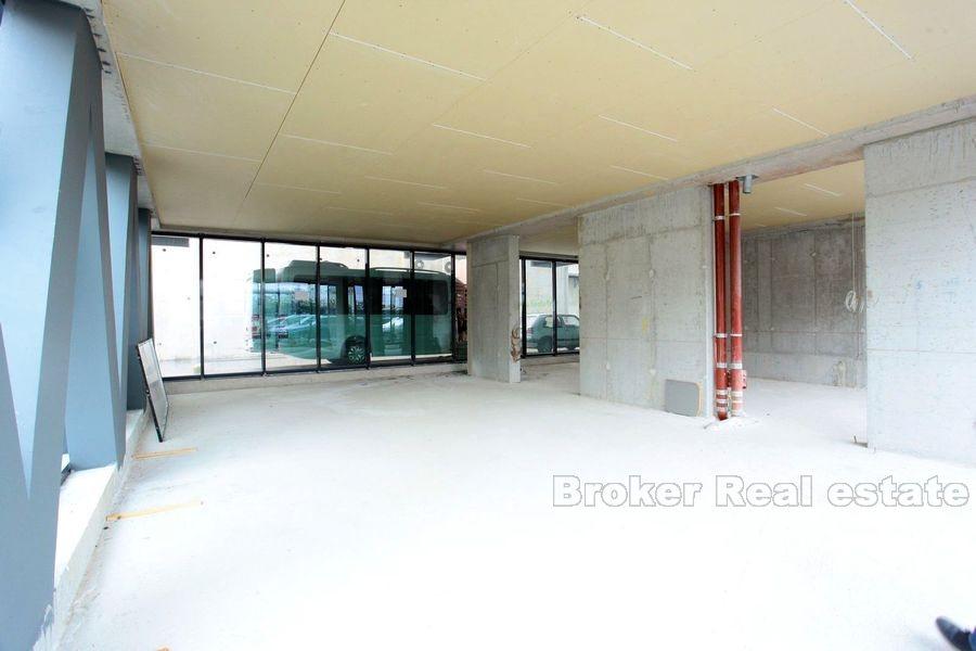 Obchodní prostory v přízemí