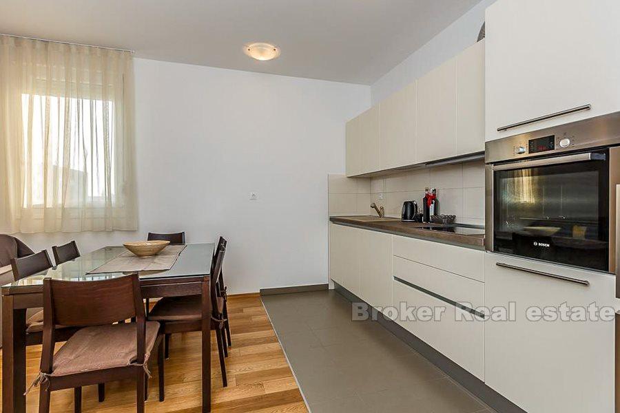 To roms leilighet, Trstenik