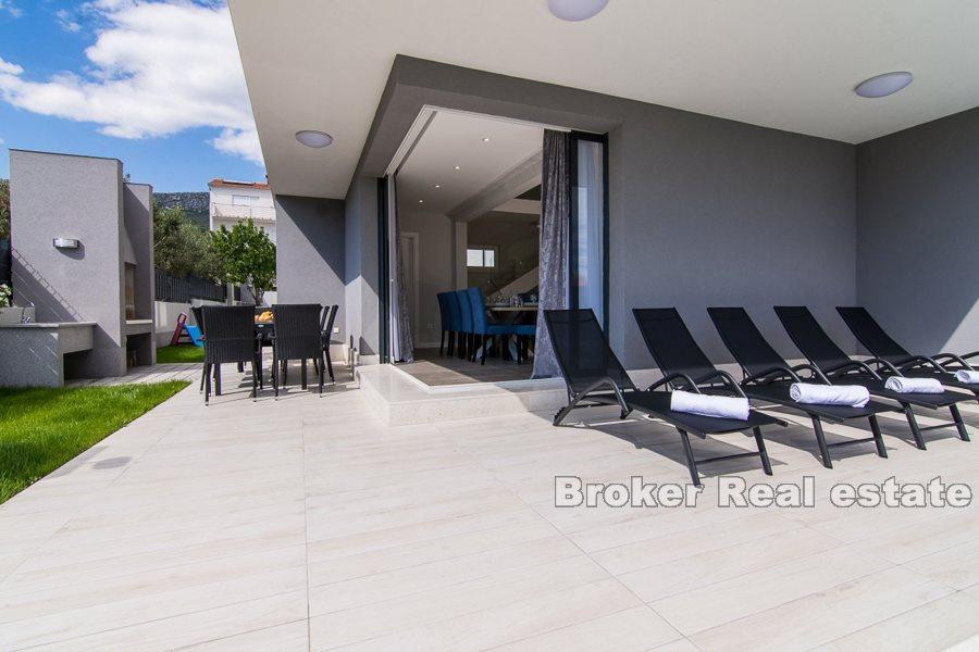 Kompleks dwóch willi z basenami