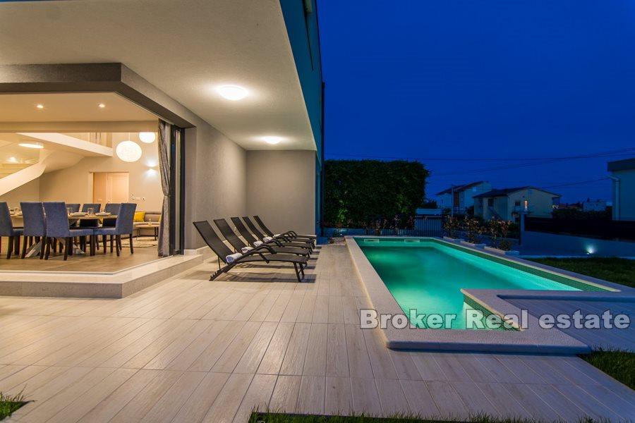 Kompleks od dvije vile s bazenom