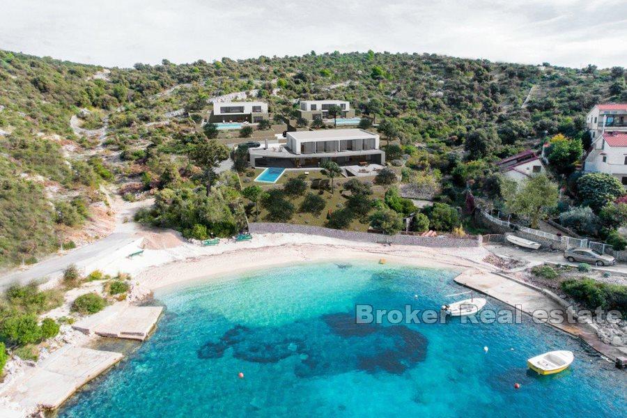 Atraktivno zemljište prvi red do mora