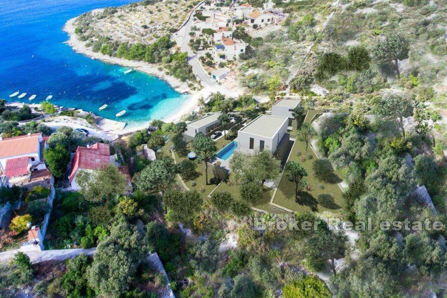 Terra attraente prima fila al mare