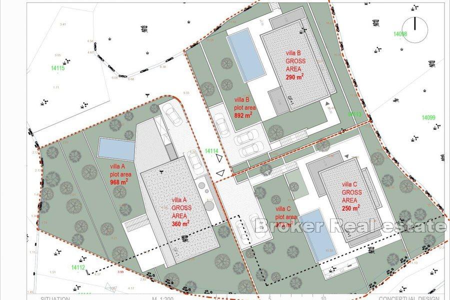 Terra attraente prima fila al mare