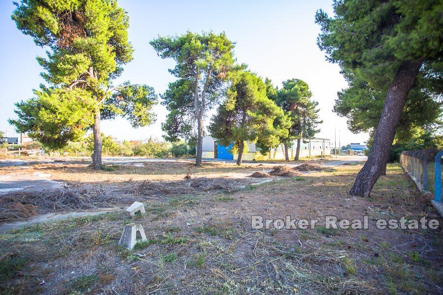 Larger building plot, for sale