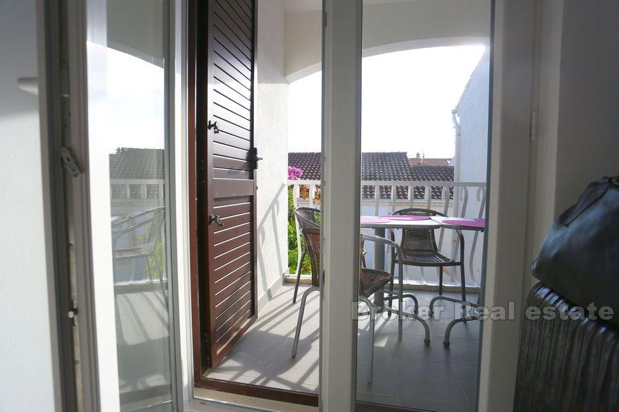 Podstrana, appartamento ristrutturato con due camere da letto