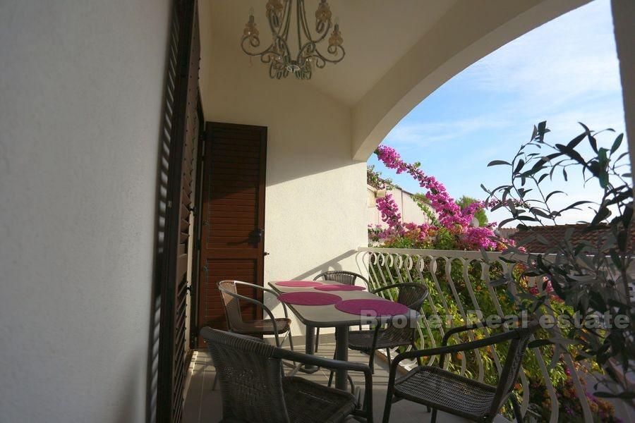 Podstrana, appartamento ristrutturato con due camere da letto