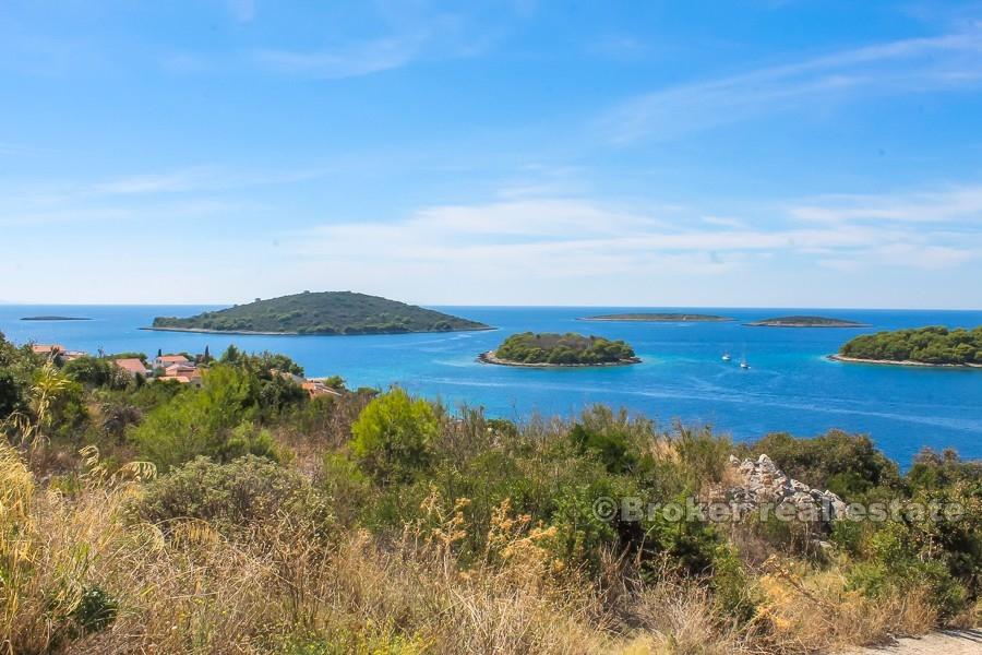 Building land with a beautiful view of the sea, for sale