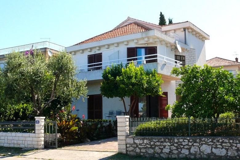 Lijepa vila na moru, na prodaju