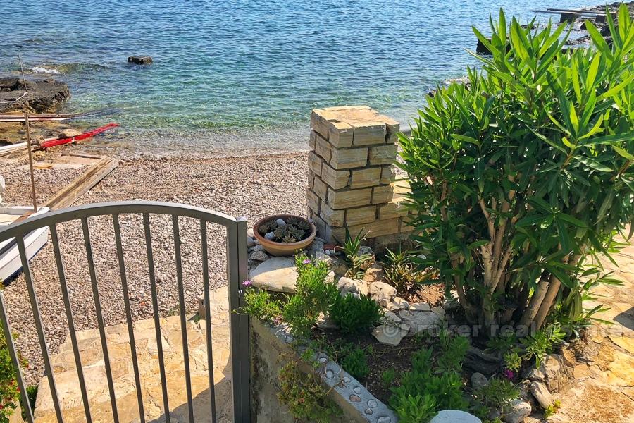 Dvije fantastične kuće na prodaju