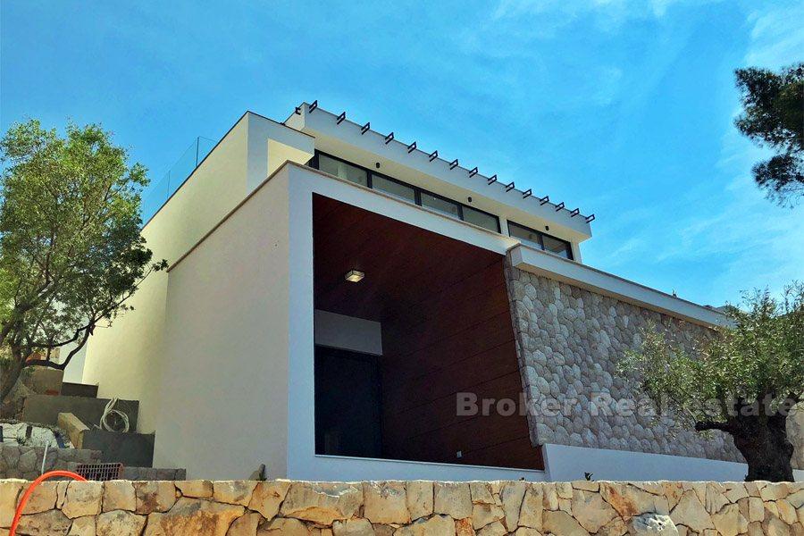 Modern villa for sale