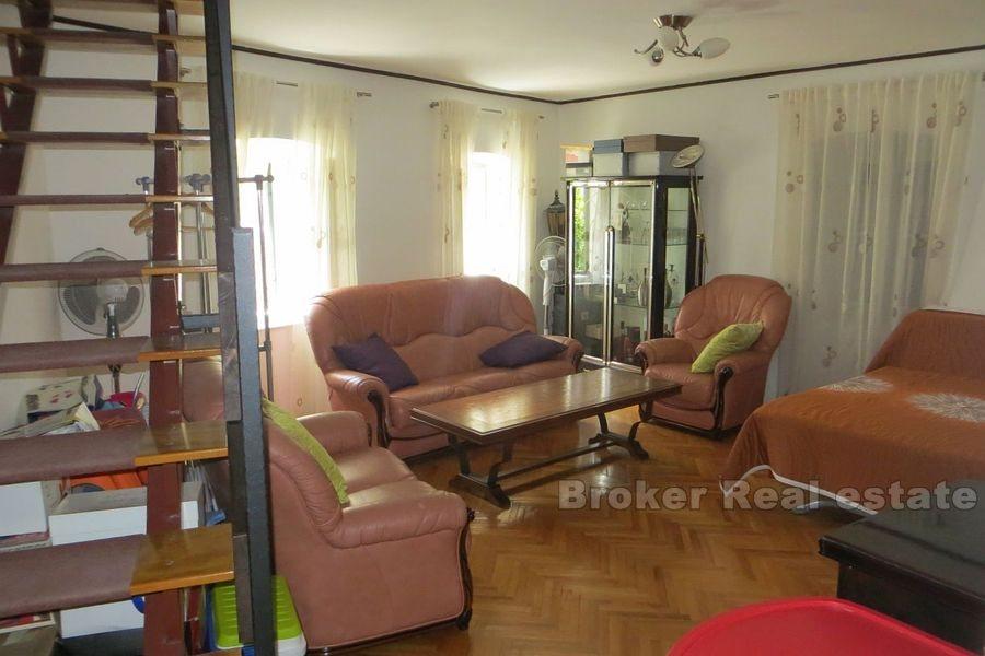 Autochtoniczny kamienny dom