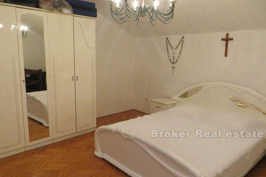 Autochtoniczny kamienny dom