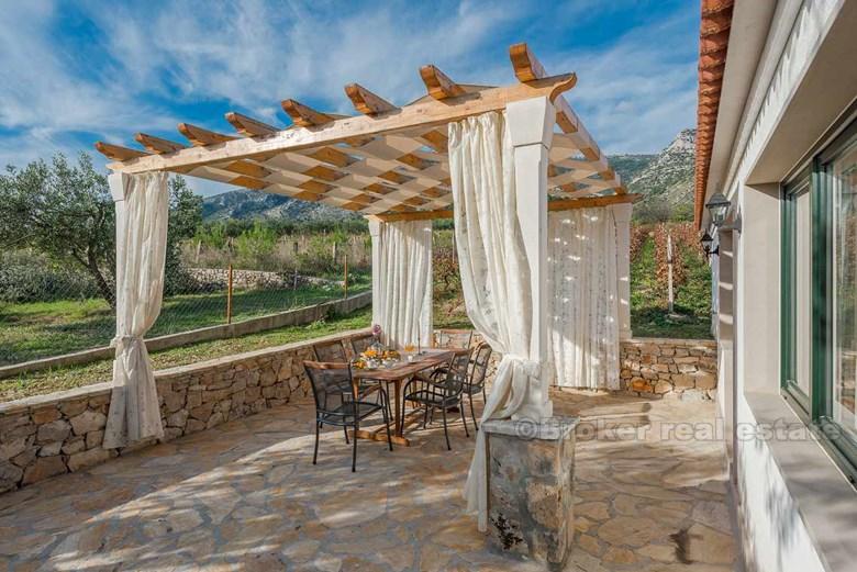 Magnificent Dalmatian villa, for sale