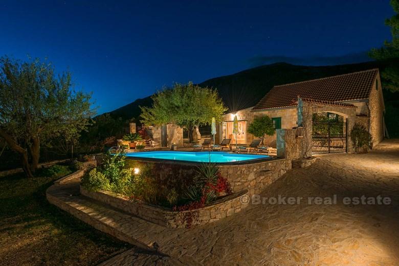 Magnificent Dalmatian villa, for sale