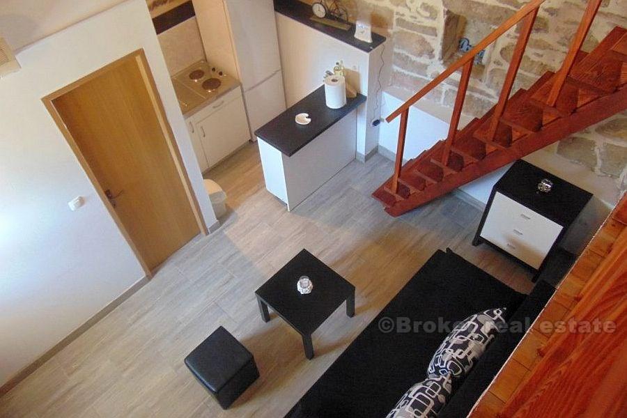 Stone house, for sale