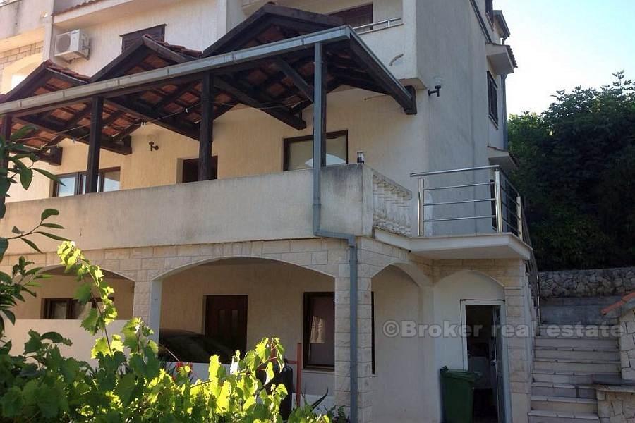 Apartment house, for sale