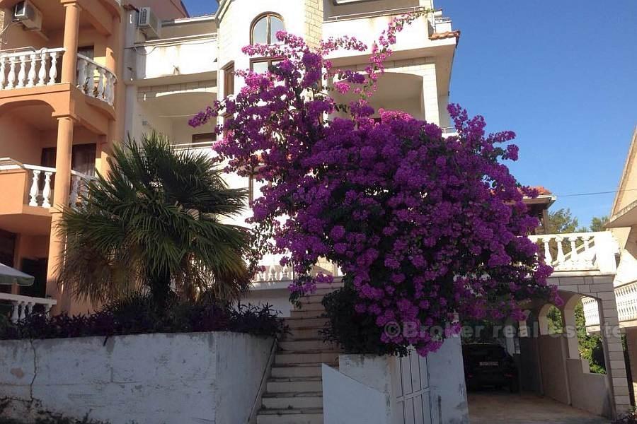Apartment house, for sale