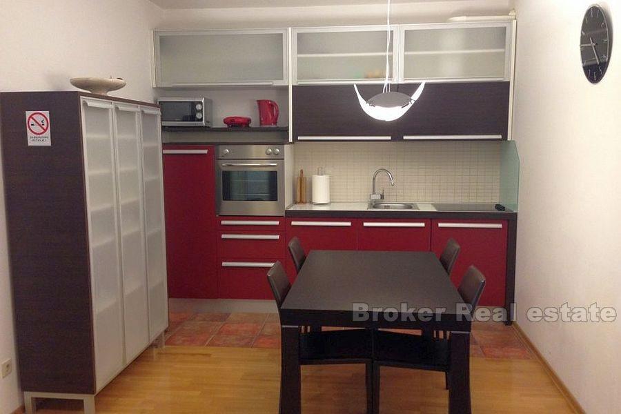 Center, one bedroom comfortable apartment