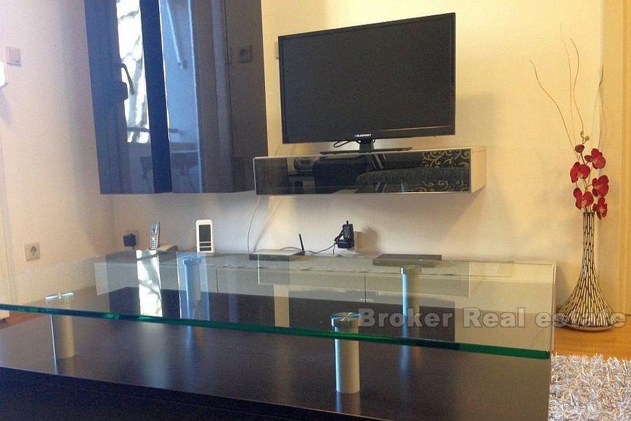 Center, one bedroom comfortable apartment