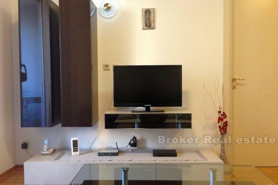 Center, one bedroom comfortable apartment