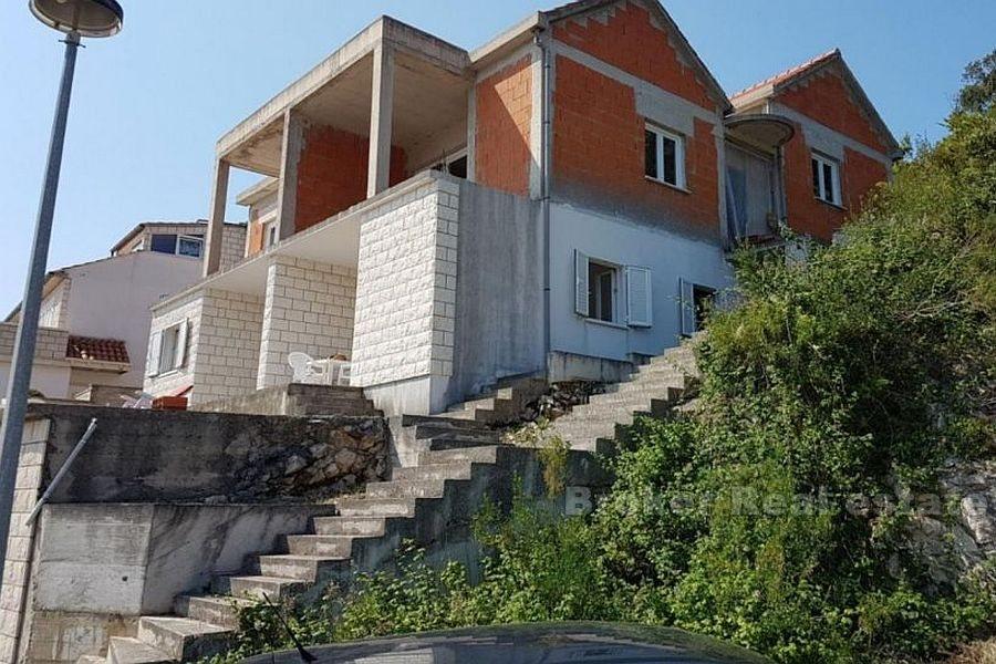 Dom z widokiem na morze, na sprzedaż