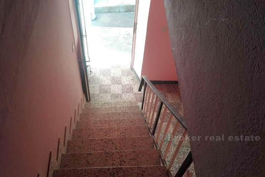 Casa in pietra, in vendita