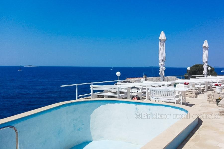 Stone house with sea view, for sale
