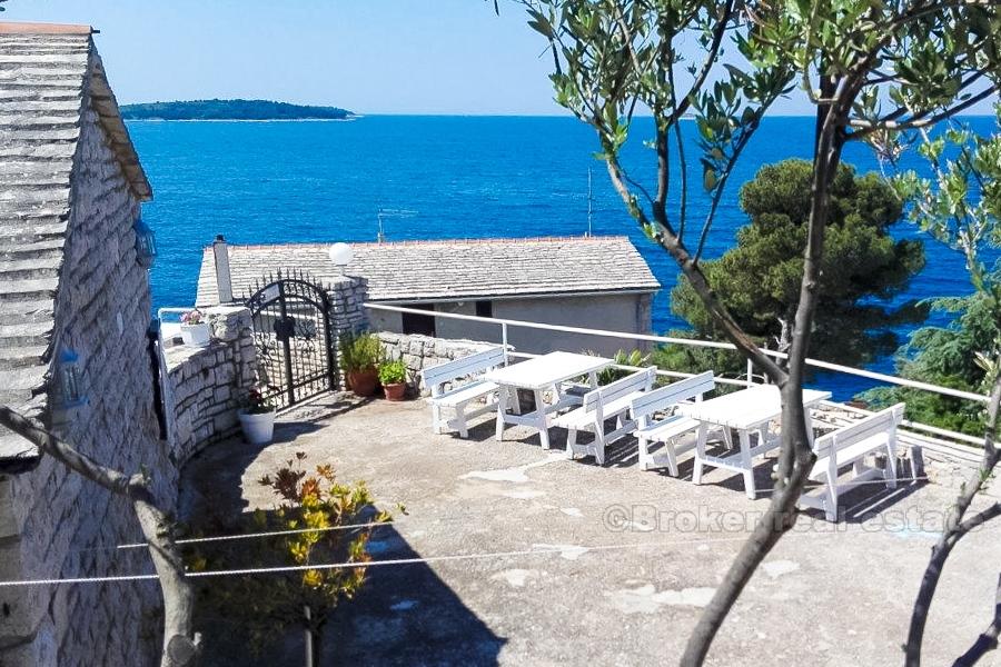 Stone house with sea view, for sale