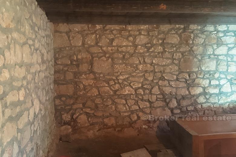 Stone autentisk hus, til salgs