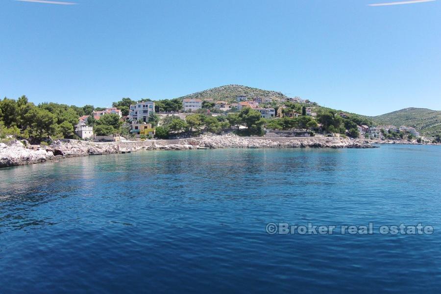 Terreno edificabile vicino al mare, in vendita