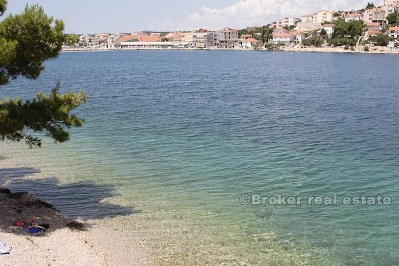 Building plot, first row to the sea, for sale