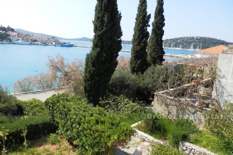 Building plot, first row to the sea, for sale