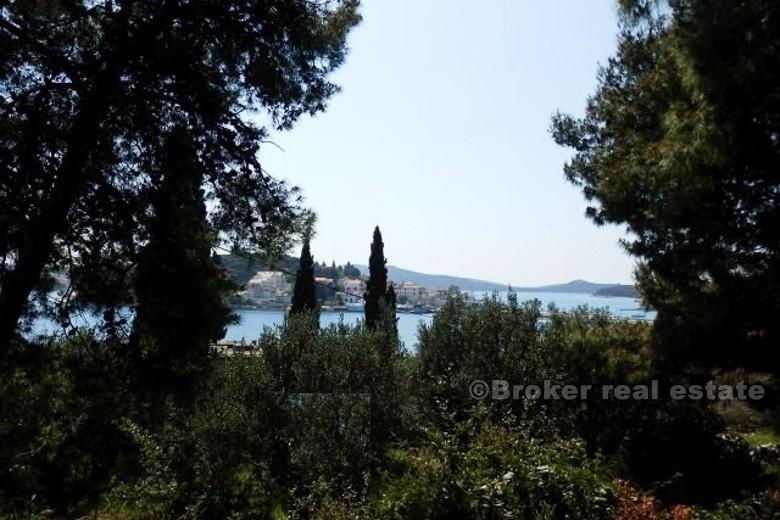 Строительный участок, первый ряд от моря, для продажи