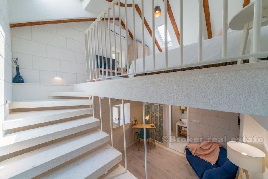 Maison en pierre rénovée en plein cœur de Split