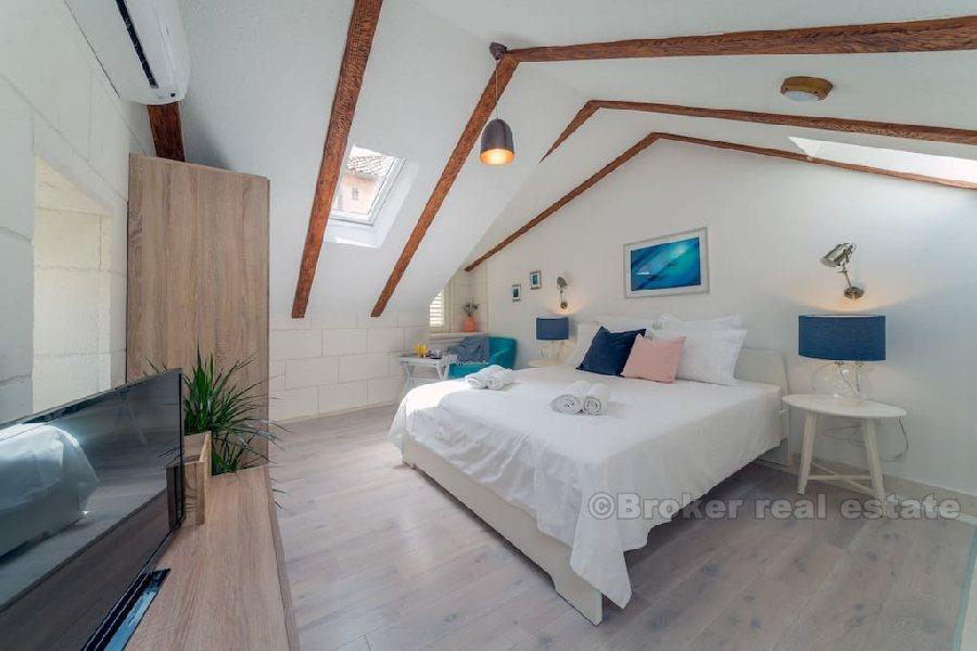 Maison en pierre rénovée en plein cœur de Split
