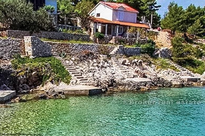 Vackert hus nära havet, till salu