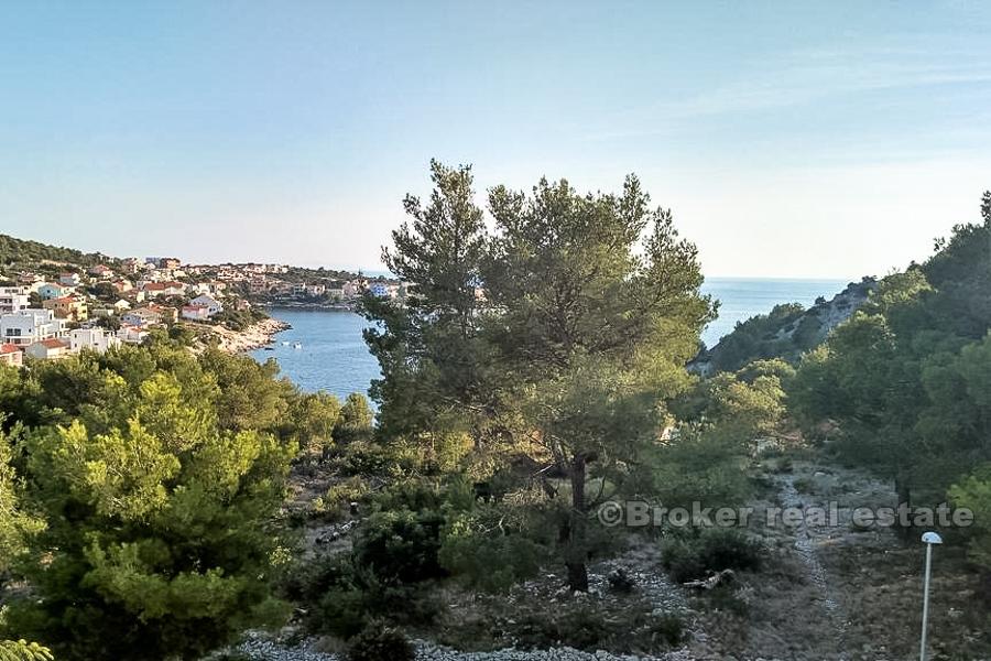 Apartment house with sea view, sale