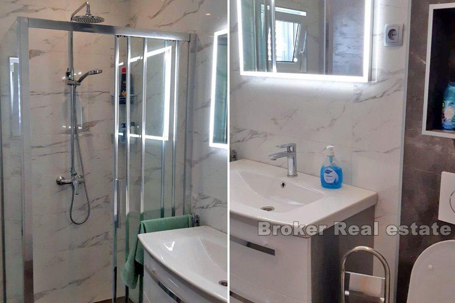 Dom z apartamentami, nabrzeże, na sprzedaż