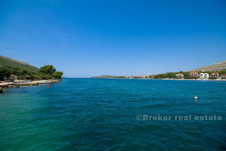 Apartment house, waterfront, for sale